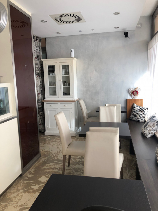 AFFITASI in posizione centrale a Piovene Rocchette, proponiamo una straordinaria opportunità per ...