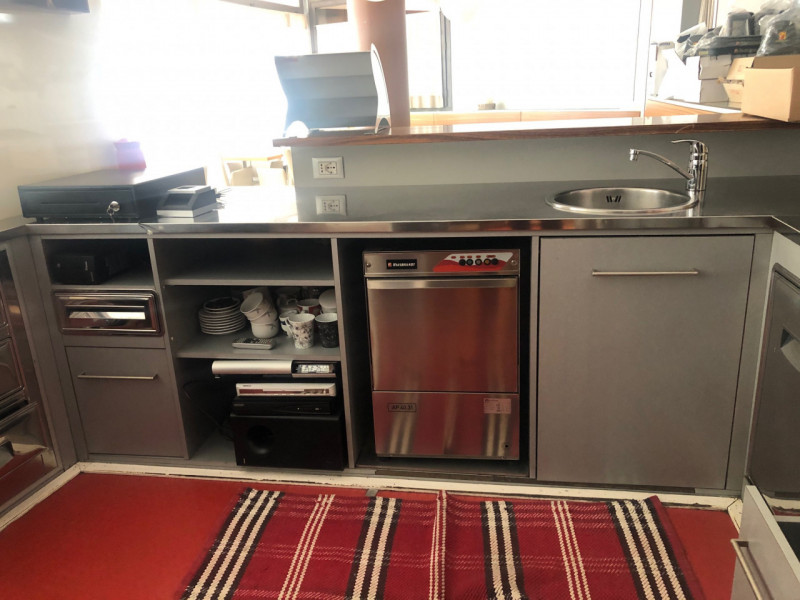 AFFITASI in posizione centrale a Piovene Rocchette, proponiamo una straordinaria opportunità per ...