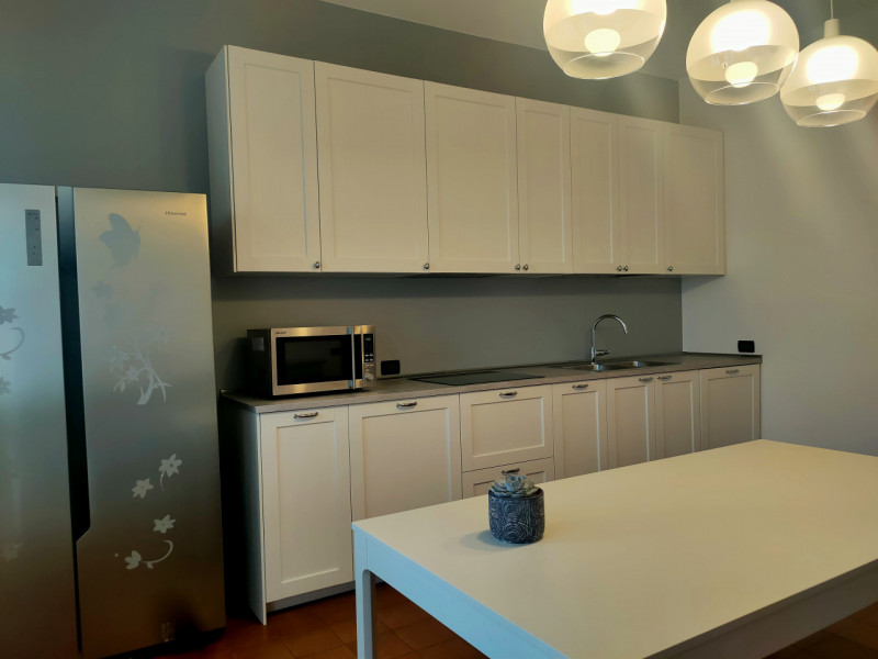 ABANO TERME Proponiamo in locazione TRANSITORIA con massimo di 18 mesi, appartamento al piano pri...