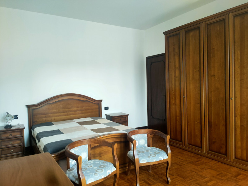 ABANO TERME Proponiamo in locazione TRANSITORIA con massimo di 18 mesi, appartamento al piano pri...