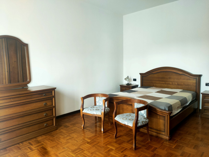 ABANO TERME Proponiamo in locazione TRANSITORIA con massimo di 18 mesi, appartamento al piano pri...