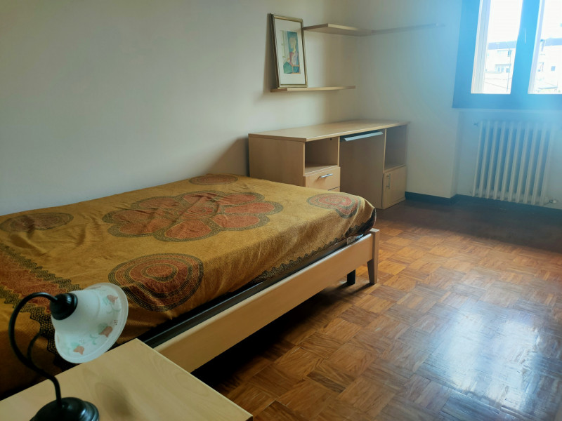 ABANO TERME Proponiamo in locazione TRANSITORIA con massimo di 18 mesi, appartamento al piano pri...