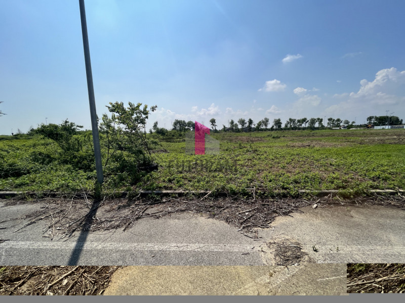 rif.626MIC - Per info 3473209826 - In zona industriale/artigianale a VIGONOVO LOTTO EDIFICABILE d...