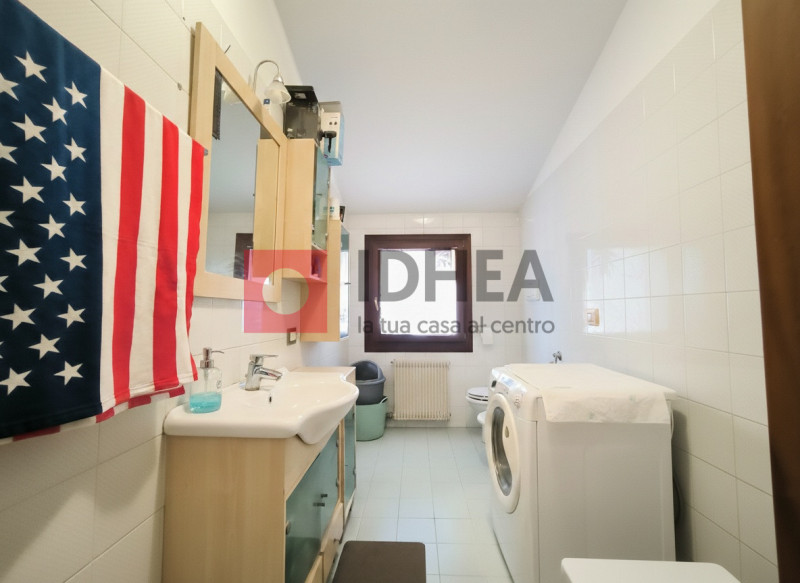 "RIFERIMENTO UPP1 "

P0NTE DI PIAVE - CENTRO. In pieno centro, vicino a scuole ed ai principali s...