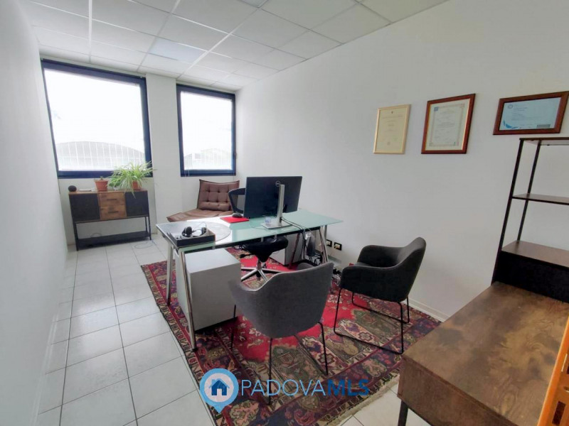 Immobile in esclusiva al Gruppo Padova MLS

Padova Est - Viale Navigazione Interna - Luminoso uff...