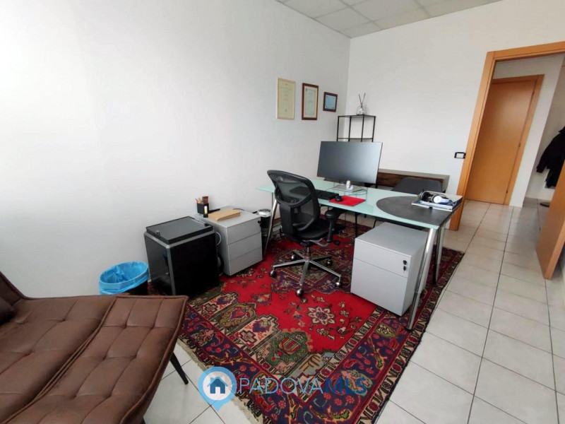 Immobile in esclusiva al Gruppo Padova MLS

Padova Est - Viale Navigazione Interna - Luminoso uff...