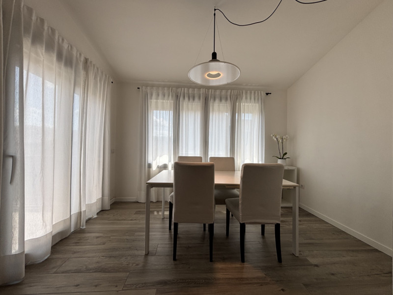 Se stai cercando una casa moderna, confortevole e completamente ristrutturata, questa è la soluzi...