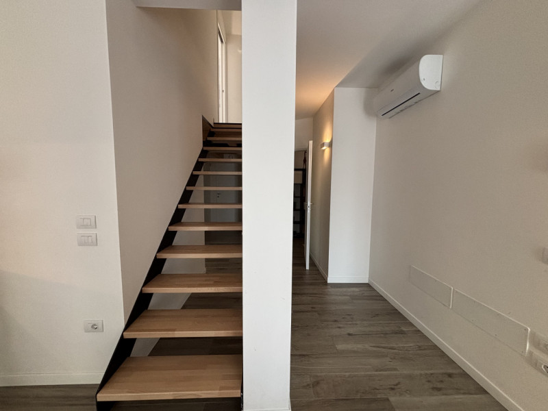 Se stai cercando una casa moderna, confortevole e completamente ristrutturata, questa è la soluzi...