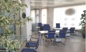 Affittasi un prestigioso ufficio situato nel cuore pulsante di Monselice. Con i suoi 230 mq ben d...