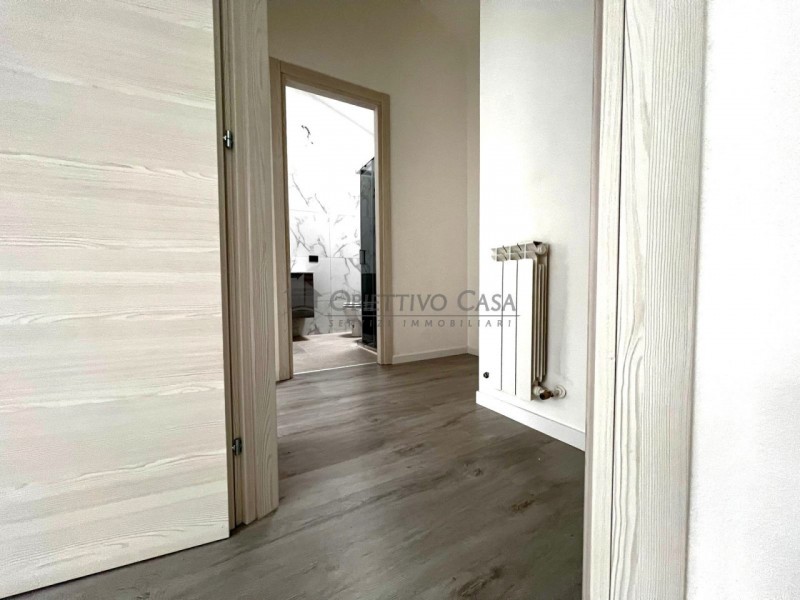 Rif. AT178 - A pochi passi dalla suggestiva Villa Bassi, proponiamo un rinnovato appartamento dup...