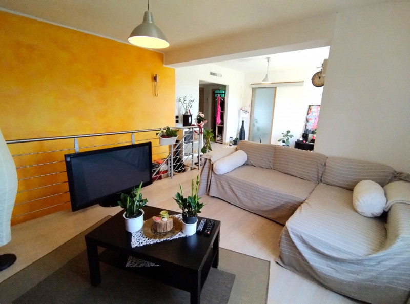 Rif. PD249 
In zona Villa Molin – via Ponte della Cagna, proponiamo porzione di schiera centrale ...