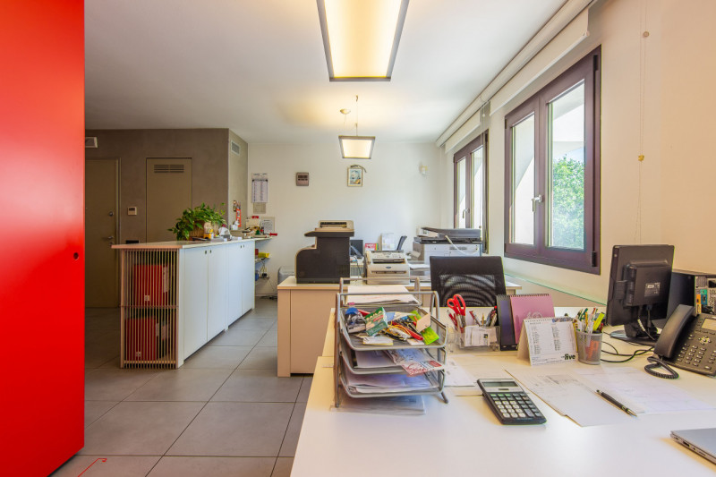 Esplora questa opportunità unica di investimento nel cuore di Padova, nella zona di Terranegra. P...