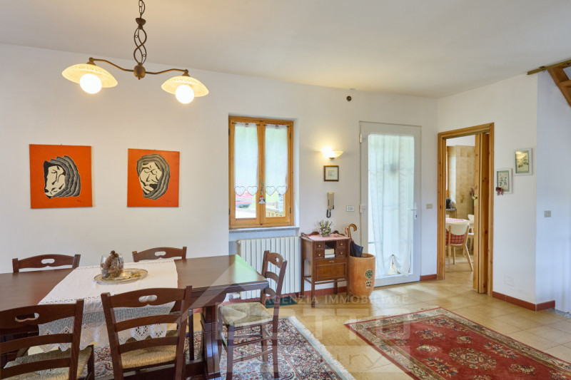 "Independent house for sale in Piode with garden and views of Valsesia"