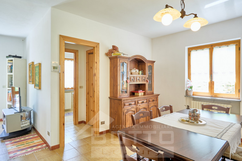 "Independent house for sale in Piode with garden and views of Valsesia"