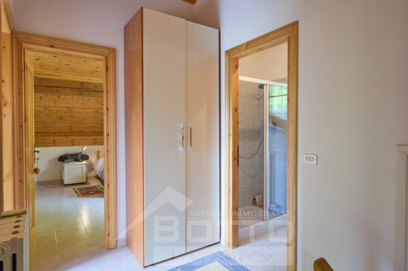 "Independent house for sale in Piode with garden and views of Valsesia"