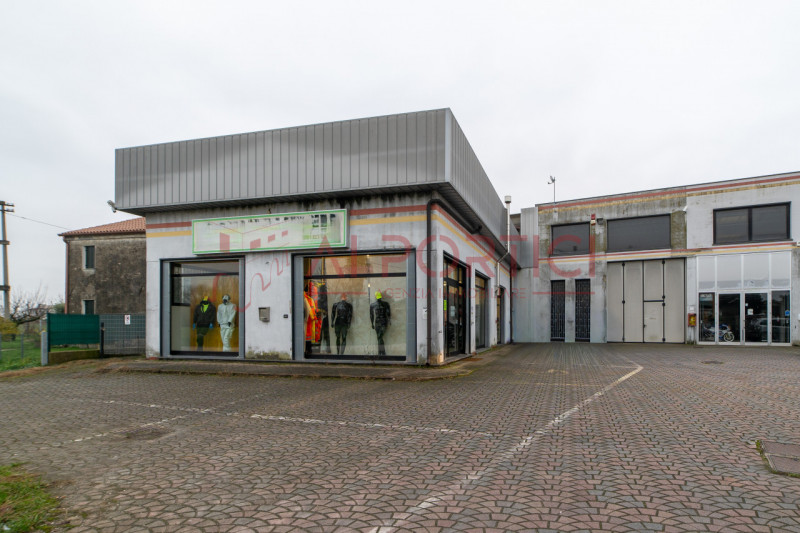 SANT'ANGELO DI PIOVE DI SACCO - Vigorovea - Lungo SS516 - CAPANNONE di 465mq ristrutturato nel 20...