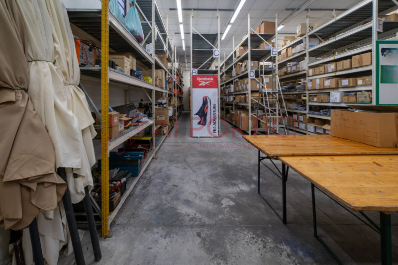 SANT'ANGELO DI PIOVE DI SACCO - Vigorovea - Lungo SS516 - CAPANNONE di 465mq ristrutturato nel 20...