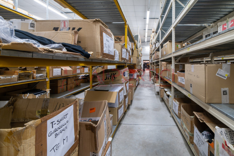 SANT'ANGELO DI PIOVE DI SACCO - Vigorovea - Lungo SS516 - CAPANNONE di 465mq ristrutturato nel 20...