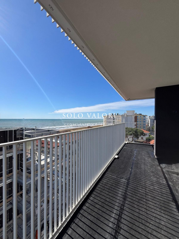 rif. JC01 (per info 3356198429 Nicola)

Esclusivo appartamento vista mare a Jesolo – Nuova costru...