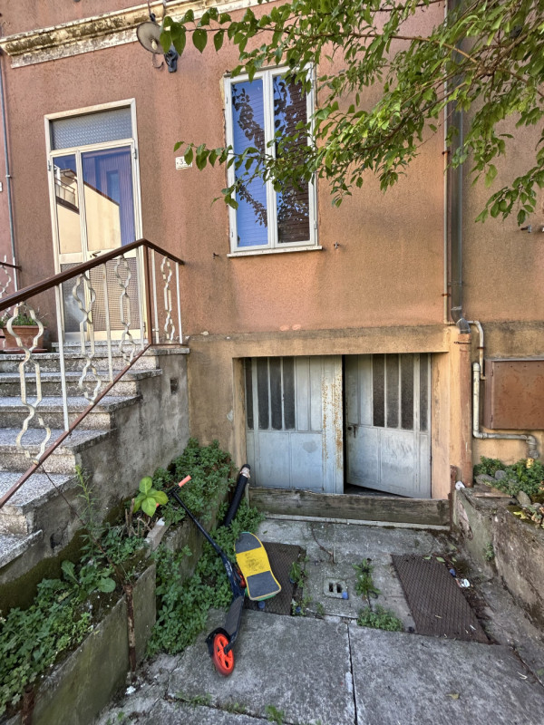 Accogliente appartamento a Battaglia Terme in palazzina di sole 2 unità comodo ai servizi e in zo...