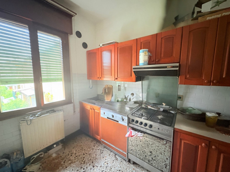 Accogliente appartamento a Battaglia Terme in palazzina di sole 2 unità comodo ai servizi e in zo...