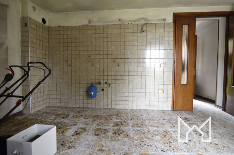 SAN GIUSEPPE- Inserita in zona tranquilla comoda al centro paese e a pochi minuti da Bassano, pro...