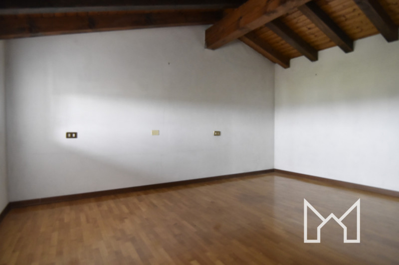 SAN GIUSEPPE- Inserita in zona tranquilla comoda al centro paese e a pochi minuti da Bassano, pro...