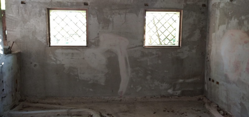 Scoprite il fascino senza tempo di questa magnifica villa situata nelle vicinanze del borgo stori...