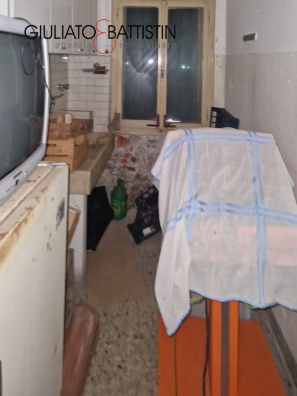 ISOLA VICENTINA: nel centro del paese siamo a proporre Palazzetto Terra/Cielo semi indipendente i...