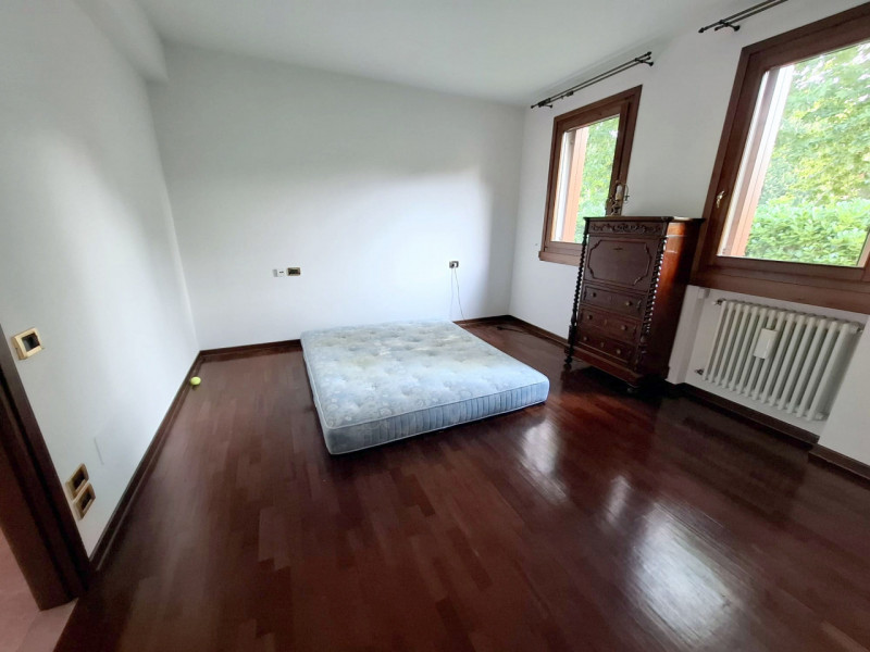 UN VERO ANGOLO DEL PARADISO IN PIENO CENTRO VIC.DUOMO €.1.080.000 - rif.SB02

Presentiamo un'eleg...