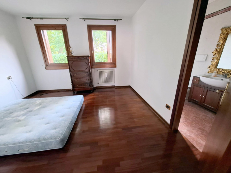 UN VERO ANGOLO DEL PARADISO IN PIENO CENTRO VIC.DUOMO €.1.080.000 - rif.SB02

Presentiamo un'eleg...