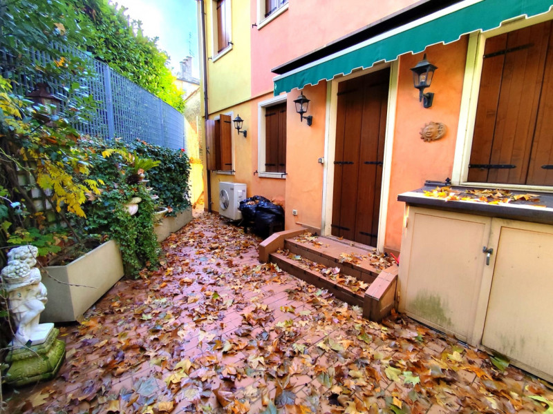 UN VERO ANGOLO DEL PARADISO IN PIENO CENTRO VIC.DUOMO €.1.080.000 - rif.SB02

Presentiamo un'eleg...