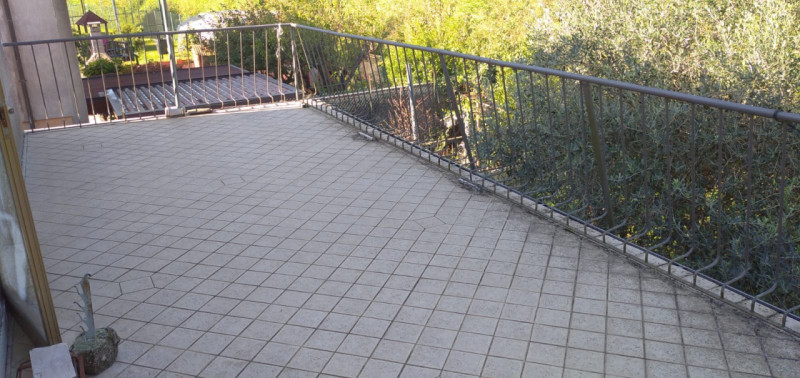 MONSELICE Vendesi porzione di bifamiliare in zona tranquilla e nelle vicinanze del centro storico...