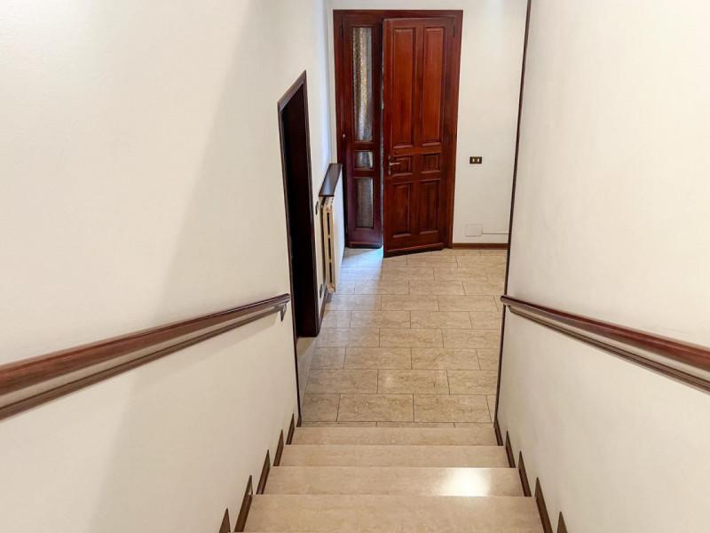 (Per INFO Vittorio 3517343301) Proponiamo in vendita splendida bifamiliare nel cuore di Pozzonovo...