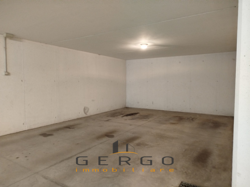 (Per INFO Mattias 3494222146) Scopri questa opportunità imperdibile per acquistare un garage dopp...