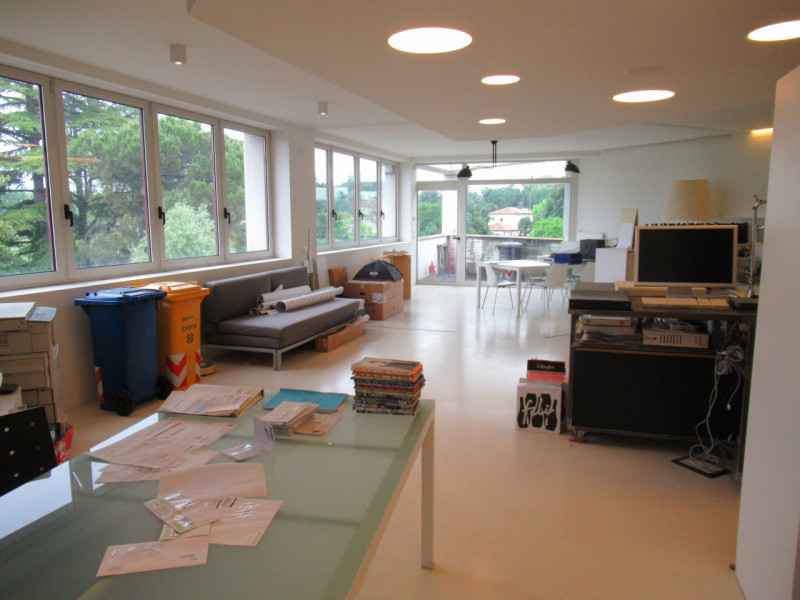 A Treviso (TV), zona fonderia, proponiamo in vendita ampio ed elegante ufficio open space di 122 ...