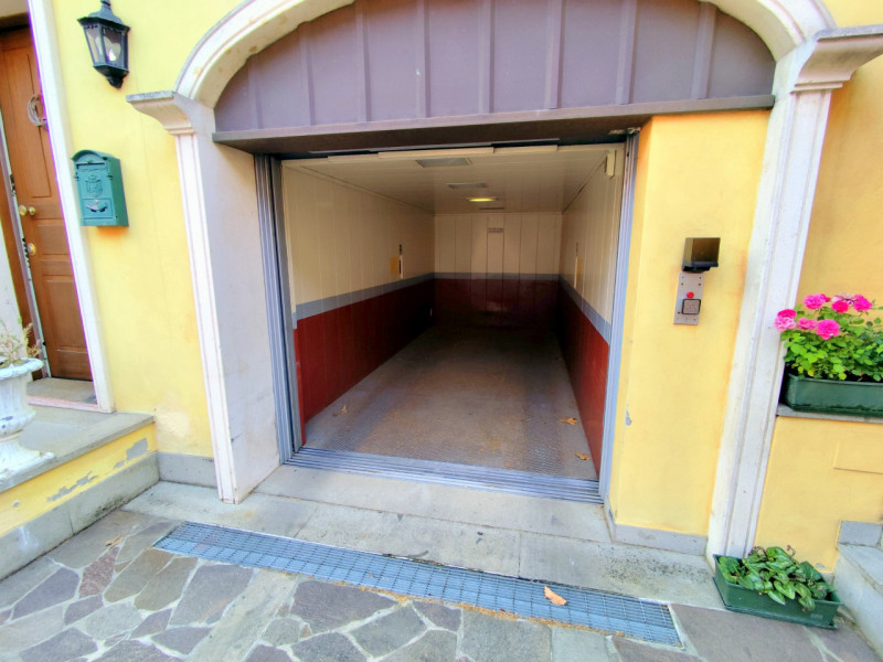 CASA INDIPENDENTE CON GIARDINETTO NEL QUORE STORICO S.GIOVANNI/DUOMO- rif.SB021

Presentiamo un'e...