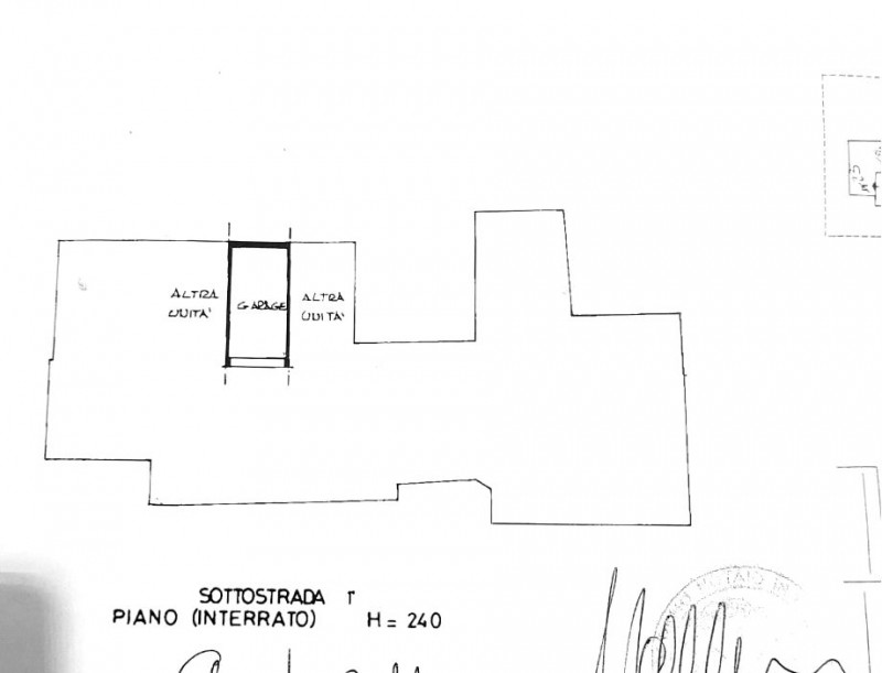 CASA INDIPENDENTE CON GIARDINETTO NEL QUORE STORICO S.GIOVANNI/DUOMO- rif.SB021

Presentiamo un'e...