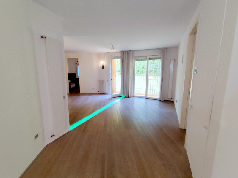 2 CAMERE COCCOLO E RITRUTTURATO A S.GIOVANNI/DUOMO €.380.000 - rif.SB022

Presentiamo un'angolo d...