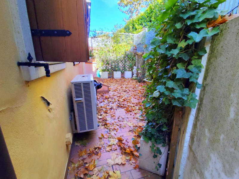 2 CAMERE COCCOLO E RITRUTTURATO A S.GIOVANNI/DUOMO €.380.000 - rif.SB022

Presentiamo un'angolo d...