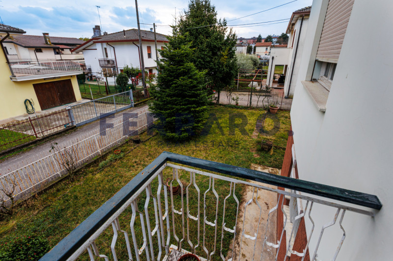 Treviso, Santa Bona. Codice IV3.
In contesto tranquillo e ricercato, comodo ai principali servizi...