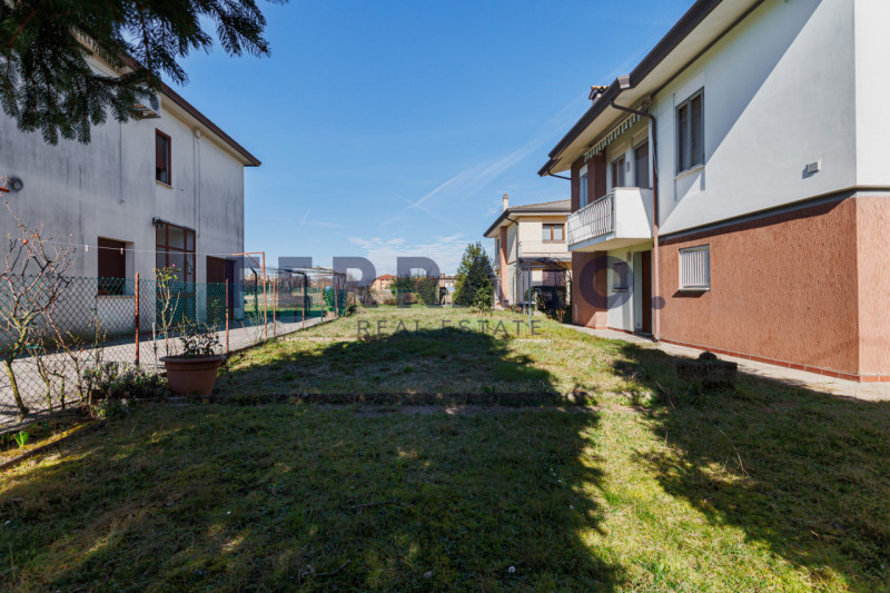 Treviso, Santa Bona. Codice IV3.
In contesto tranquillo e ricercato, comodo ai principali servizi...