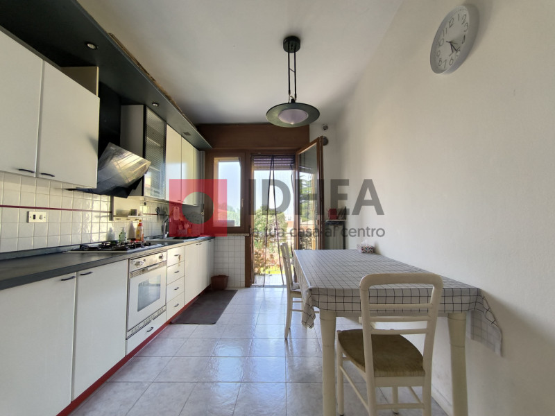 TREVISO: FUORI MURA

A 400 m dalle mura di Treviso vendesi appartamento in esclusiva al secondo e...