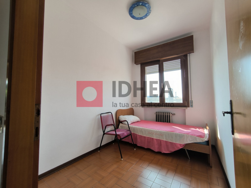 TREVISO: FUORI MURA

A 400 m dalle mura di Treviso vendesi appartamento in esclusiva al secondo e...