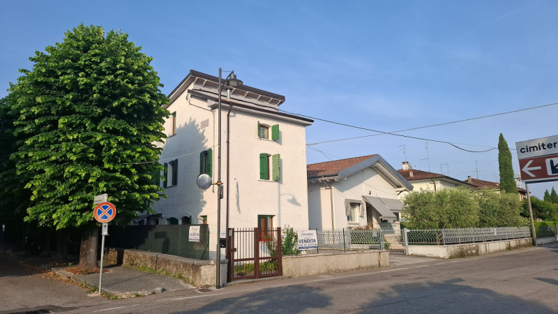 Sant'Ambrogio di Valpolicella Vendita Casa a schiera porzione di testa