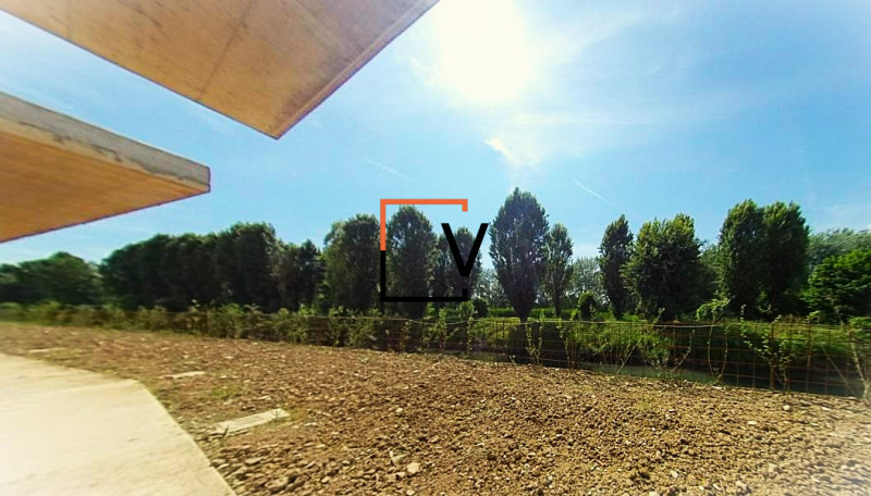 V369 - Proponiamo in vendita nel Comune di Roncade porzione di villa a schiera impareggiabile per...