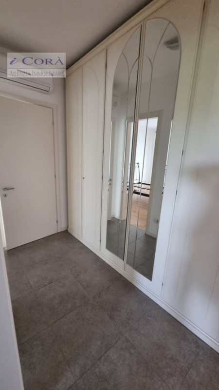 Selvazzano Dentro, appartamento 2 due camere al secondo piano di prestigiosa palazzina condominia...