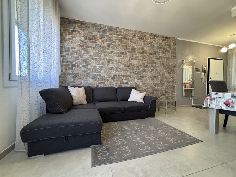 Se stai cercando una casa spaziosa, luminosa e con tutti i comfort, questa potrebbe essere la sol...