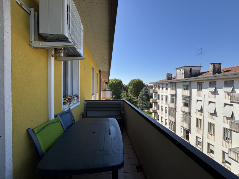 Se stai cercando una casa spaziosa, luminosa e con tutti i comfort, questa potrebbe essere la sol...