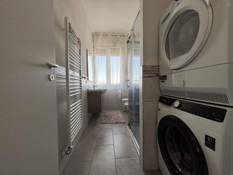 Se stai cercando una casa spaziosa, luminosa e con tutti i comfort, questa potrebbe essere la sol...